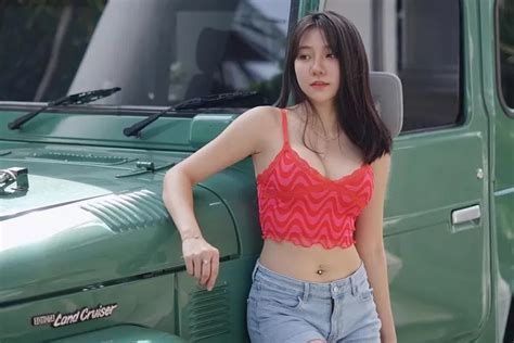 Biodata Dan Agama Jena Dammaya Gamer Cantik Yang Kerap Tampil Seksi Dan Bikin Netizen Auto