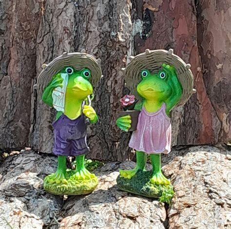 Набор садовых фигурок Парочка лягушек, На газон - купить по низкой цене ...