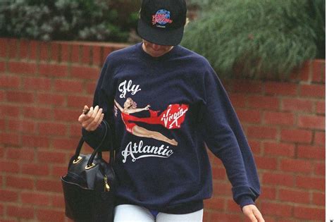 Lady Diana Son Sweat Shirt Pr F R De Gym Mis Aux Ench Res Pour La