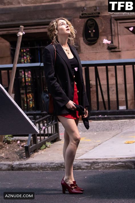 Shailene Woodley Sexy Seen Flaunting Her Hot Legs At The Three Women Filming In New York Aznude