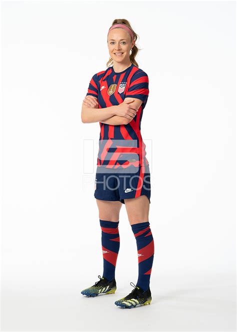 Becky Sauerbrunn | International Sports Images | Sports images, Sports ...