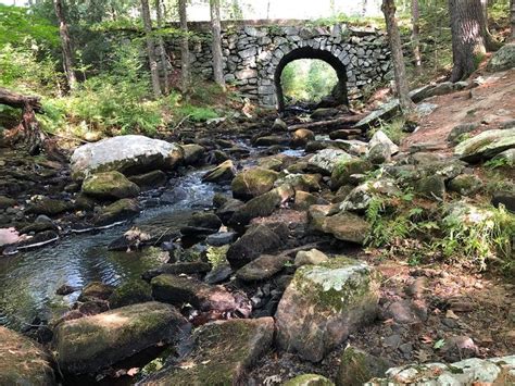 Keystone Stone Arch Bridge In New Salem Massachusetts Spanning Middle