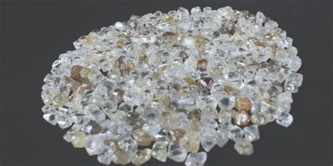 Angola Quer Aumentar Produção De Diamantes Para 14 Milhões De Quilates