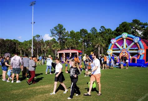 Free Fall Festival, Palm Beach Gardens - South Florida on the Cheap