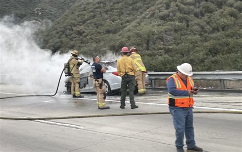 Car Fire On 15 Freeway In Cajon Pass Snarls Traffic Monday Evening