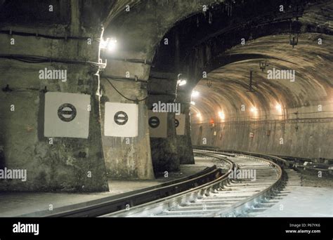 Paris Metro Tunnel Stock Photo Alamy