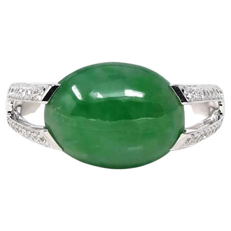 18k White Gold Natural Imperial Green Oval Jadeite Jade Engagement Ring