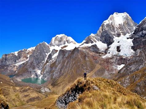 420+ Cordillera Huayhuash Photos Stock Photos, Pictures & Royalty-Free Images - iStock