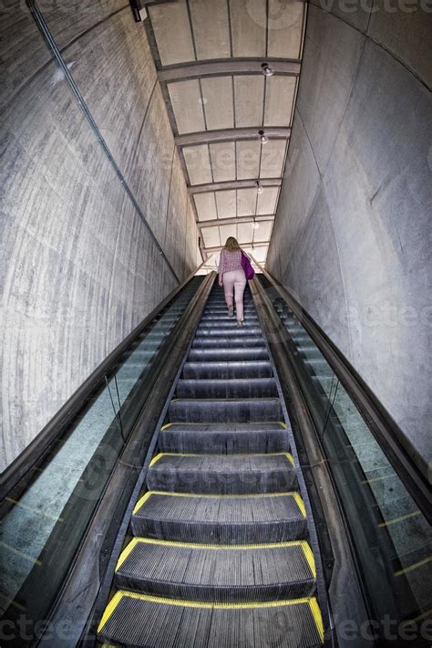 escalier mécanique du métro de washington dc 20421788 Photo de stock