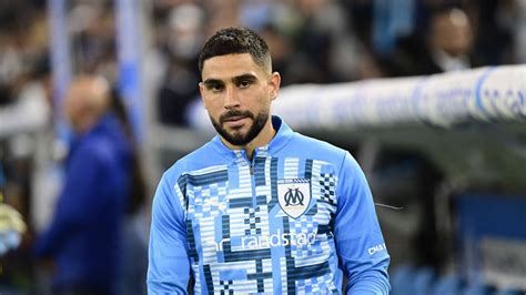 OM ça ne sert à rien d être grand Neal Maupay tacle violemment un