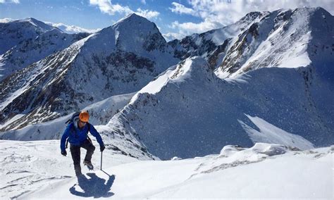 LOVE ADVENTURES - Traversing the Transylvanian Alps