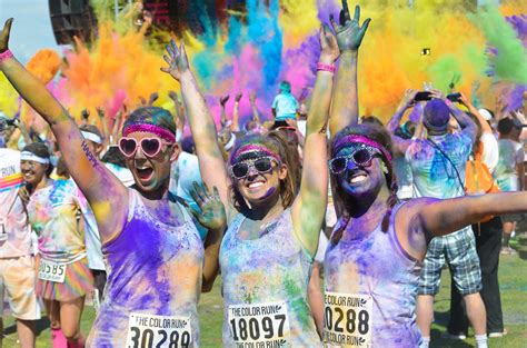 Tu Się Pisze The Color Run The Happiest 5k On The Planet