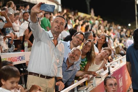 Finalizo con éxito la quinta noche del Carnaval del país