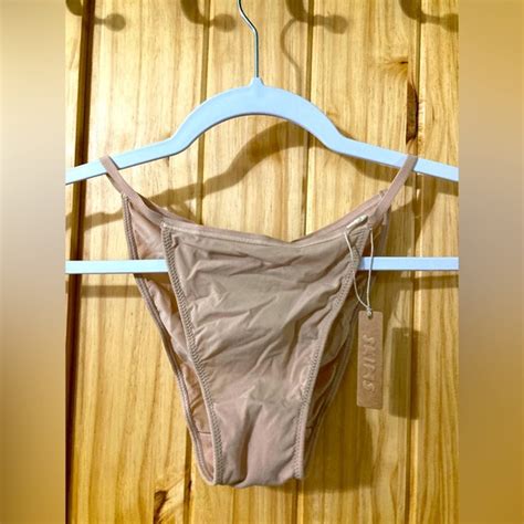SKIMS Intimates Sleepwear Nwt Skims Size M String Bikini Panties In Nude Poshmark