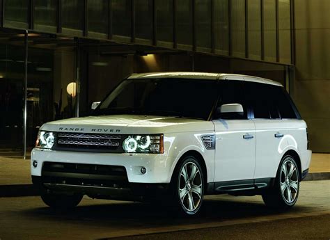 sport car: Land Rover Range Rover Sport - 2010