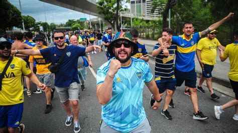 Hinchas De Boca Fueron Reprimidos Por La Polic A Brasile A En El