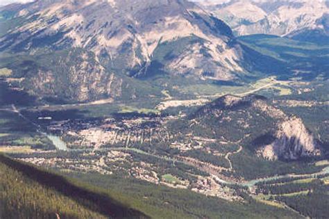 Tunnel Mountain Banff Canadian Rocky Mountain Resorts