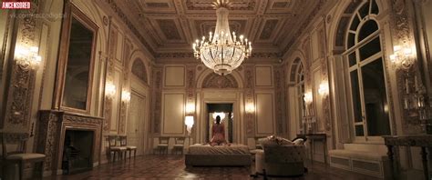 Naked Carolina Binda In Loro 1