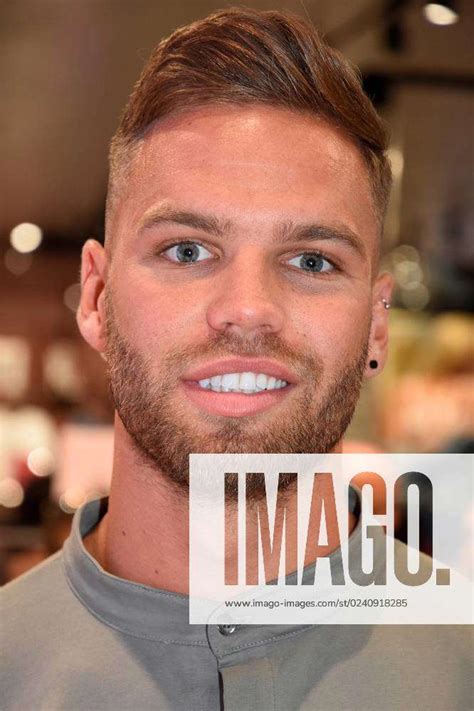 Dom Lever At An Instore Appearance By Love Island S Jess And Dom At