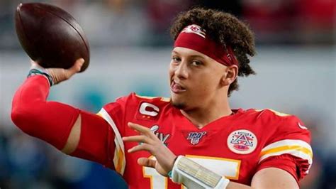 Cu Nto Dinero Tiene Patrick Mahomes El Quarterback De Kansas City