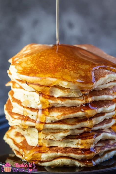 Bisquick Pancakes (Easy Classic & Ultimate Recipes!) - Bake It With Love