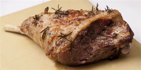 How to Cook a Leg of Lamb - Great Italian Chefs