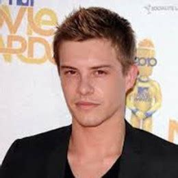 Xavier Alexander Wahlberg wiki, affair, married, Gay with age