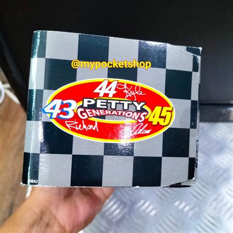 Hot Wheels NASCAR PRO RACING PETTY GENERATIONS CAR BOX SET Hotwheels Kyle Petty