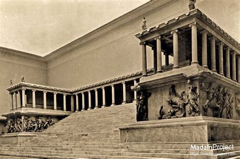 Pergamon Altar - Madain Project (en)