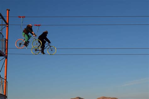 Duuren.Life - Дархан-Уул: Хонгор суманд агаарын дугуйгаар зорчино