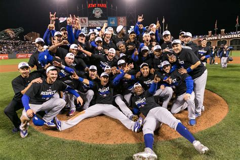 Chicago Cubs Meet Their Official Photographer Time