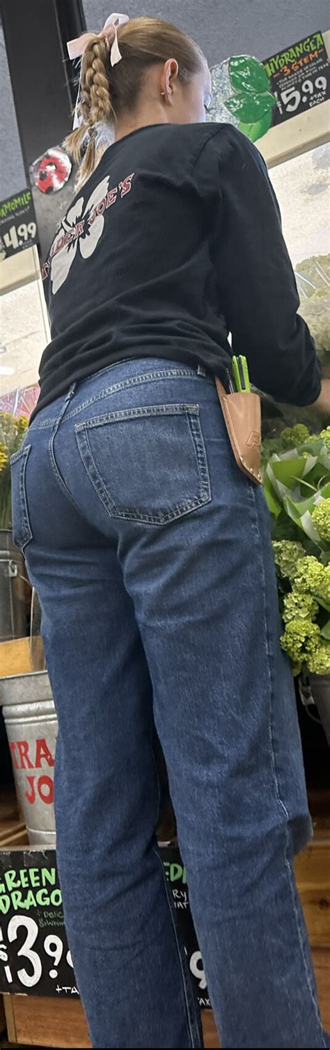 Worker With Nice Ass In Levis Bonus Babes In Jeans Tight Jeans Forum