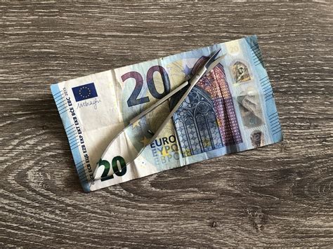 Hoeveel Geld Geef Jij Uit Aan De Kapper Klik Hier En Vertel Meer