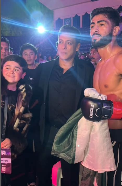 Salman Khan Meets Sanjay Dutt S Son Shahraan In Dubai Duo Flashes