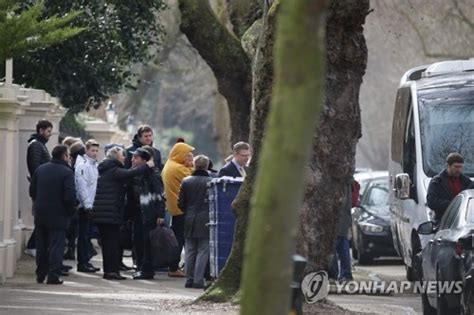 러시아 스파이 암살 시도 갈등에 러 외교관들 영국서 추방 연합뉴스