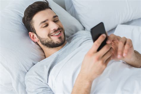 Sexting Cosè Cosa Significa E Come Sperimentare Il Sesso Virtuale