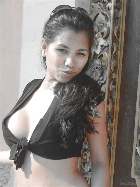 Bikini Model Loani Ai Enhanced Keepknockingout Topaz Sharpen Porn Pic