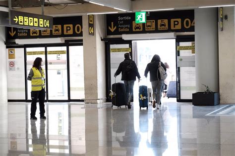 Los Aeropuertos De Baleares Operar N Este S Bado Vuelos De