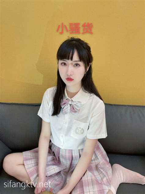 Sexy chinese blogger nude leak 百万粉丝网红职业汉服模特 焕儿 清纯靓丽下反差婊母狗 自慰露出浪的一逼 金主爆肏内射 gc Porn