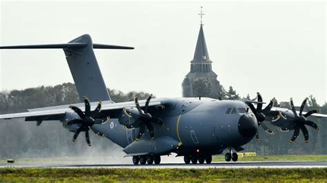 Le Premier A M Belgo Luxembourgeois Symbole De La Modernisation De