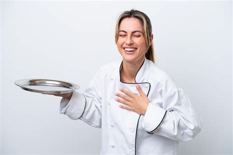 Mulher Jovem Chef Bandeja Isolada No Fundo Branco Sorrindo Muito