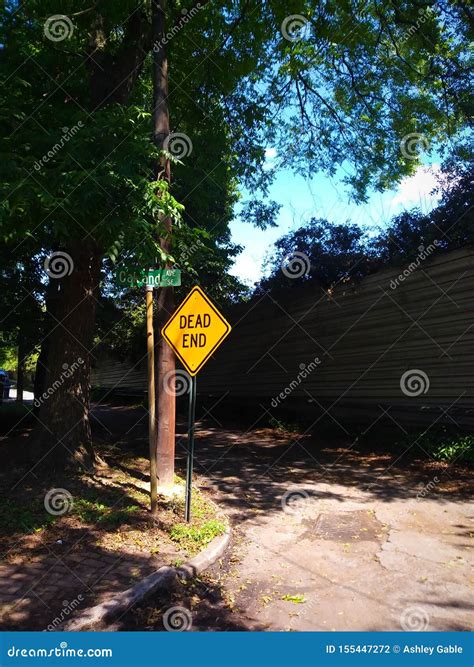 Dead End Street Road Sign stock photo. Image of tree - 155447272