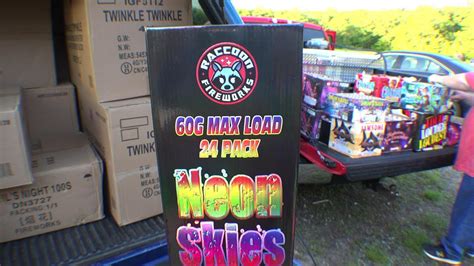 175 Neon Skies Canister Shells By Raccoon Fireworks Youtube