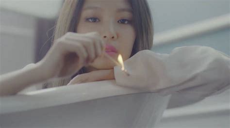 Blackpink Jennie Bathtub Picture Controversy K Pop Star Blocks