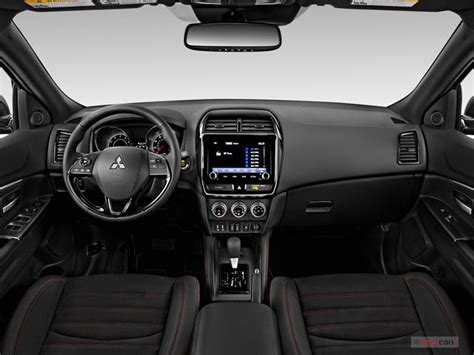 Mitsubishi Outlander Sport 2022 Interior