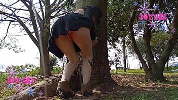 NOVINHA USANDO VIBRADOR E PLUG ANAL EM PRAÇA PÚBLICA DE CURITIBA XVIDEOS