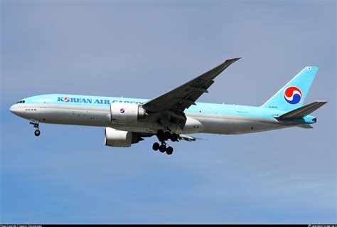 HL8046 Korean Air Lines Boeing 777 FB5 Photo By Suparat Chairatprasert