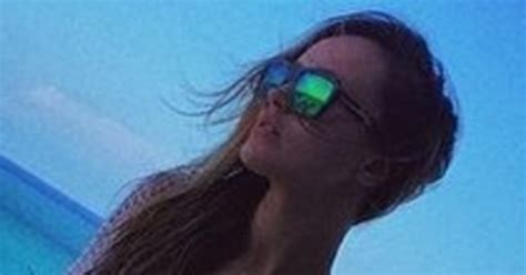 Polska Piosenkarka Na Wakacjach W Bikini