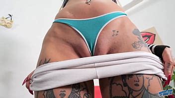 Chica Con Un Culo Redondo Perfecto Y Un Cameltoe Enorme Y Hinchado XVIDEOS