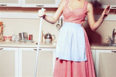 Tried A 1950s Housewife Schedule How To Be A 1950s Wife Vintage Retro